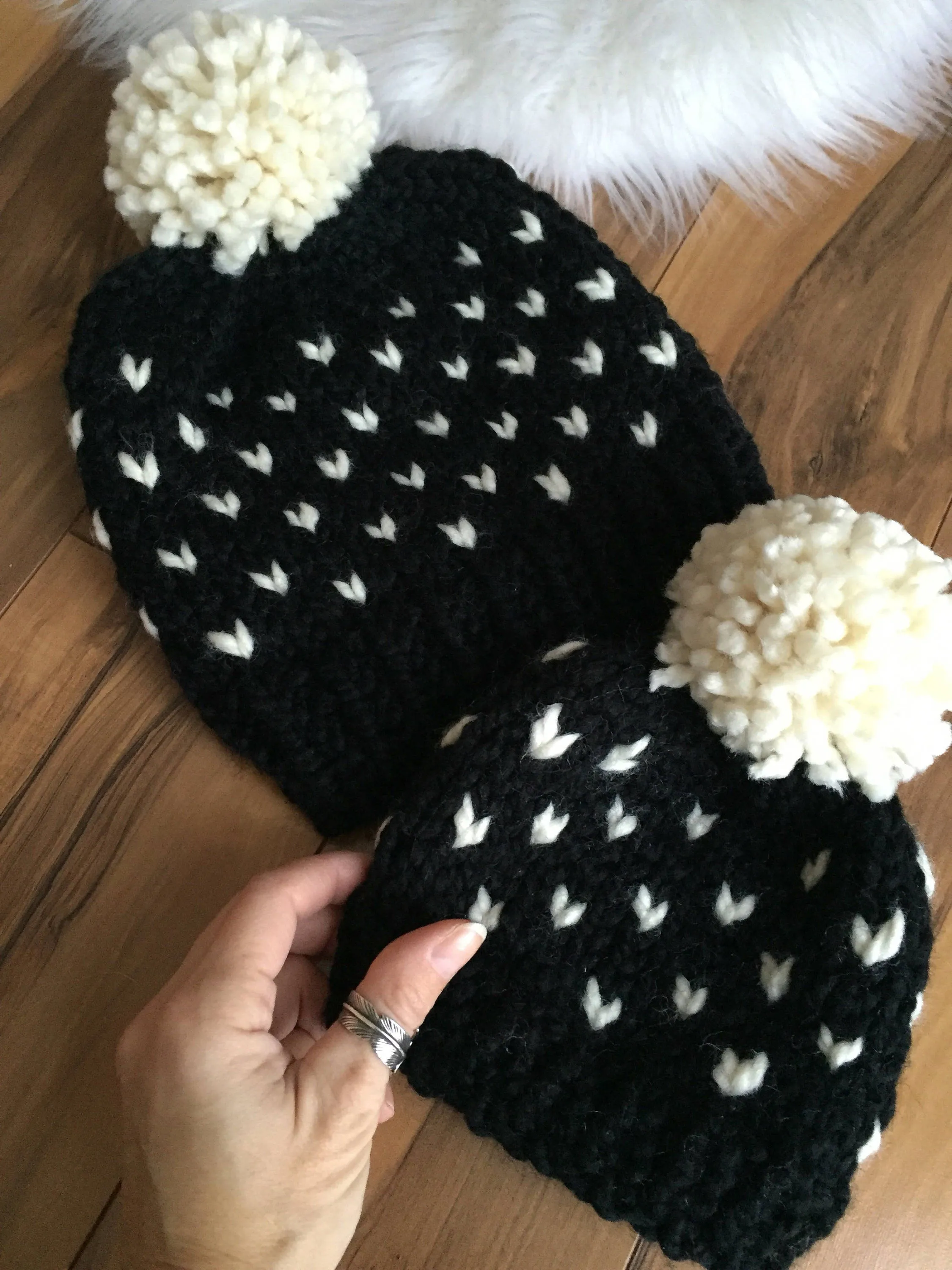 Handmade Knitted Women's Kids Mommy & Me Chunky Classic Heart Print Fair Isle Pom Pom Beanie Hat Cap Black Ivory